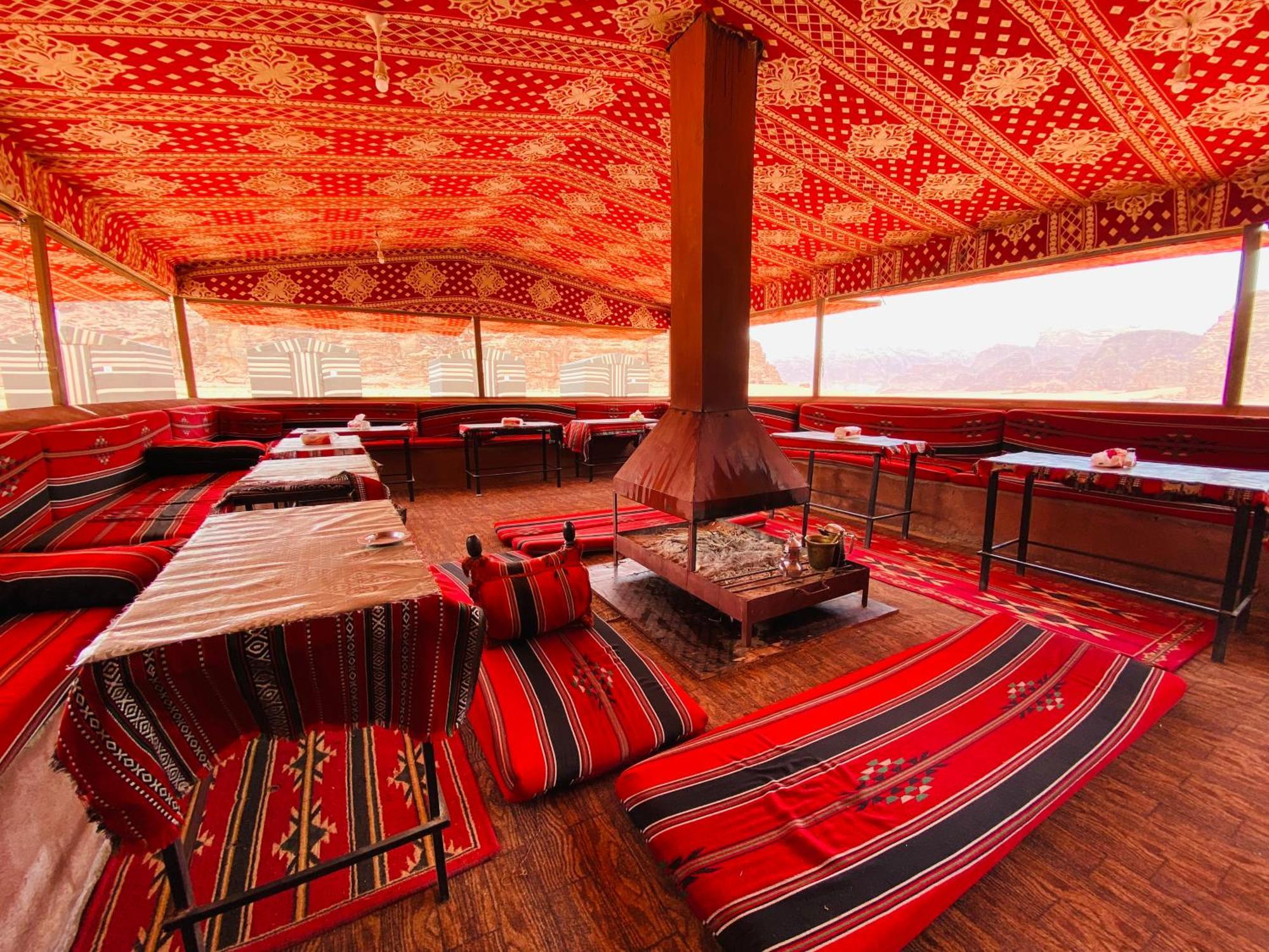 Bedouin Memories Camp Bed & Breakfast Вади Рум Екстериор снимка