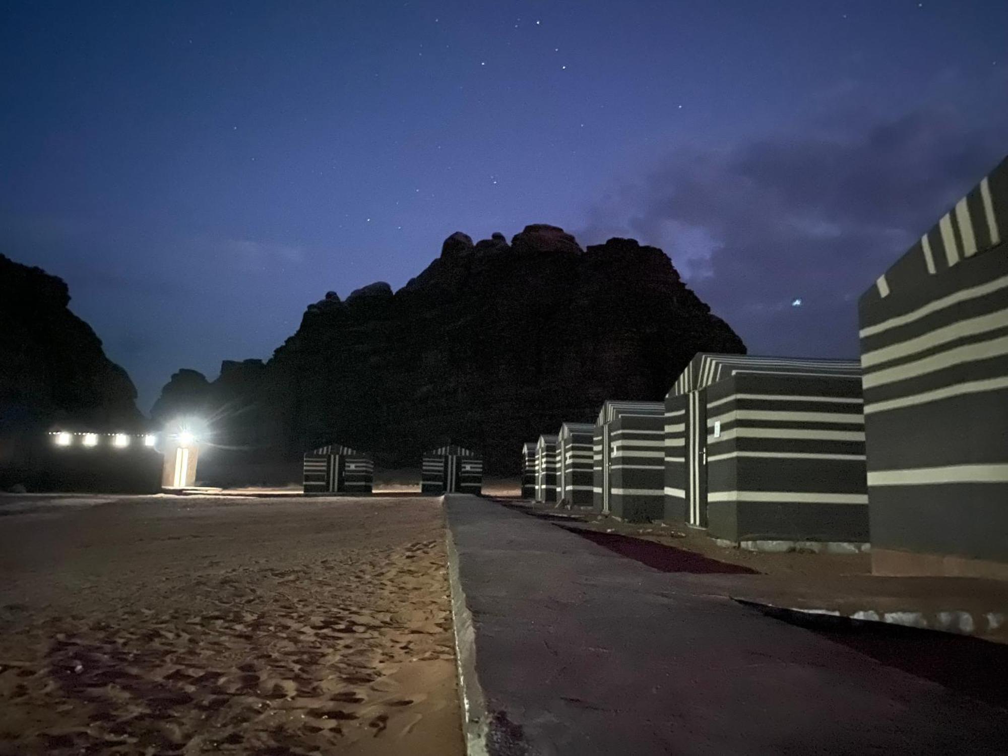 Bedouin Memories Camp Bed & Breakfast Вади Рум Екстериор снимка